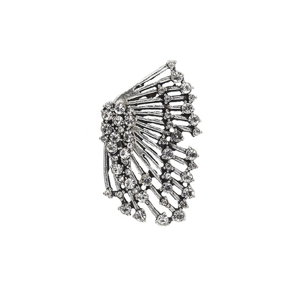 NEW!๐๐1 PIECE PUNK๐คROCK CRYSTAL STUD!๐๐1 ONLY - Picture 4 of 7